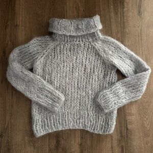 Maiami Basic Gray Turtleneck Sweater